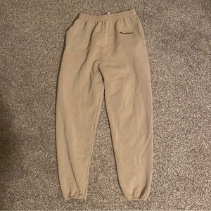 Champion men’s sweatpants cuffed